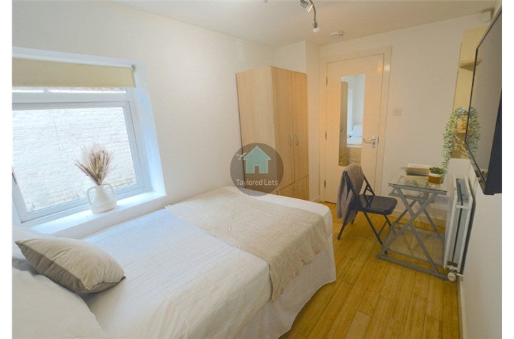 Flat Wolseley Gardens in Newcastle upon Tyne
