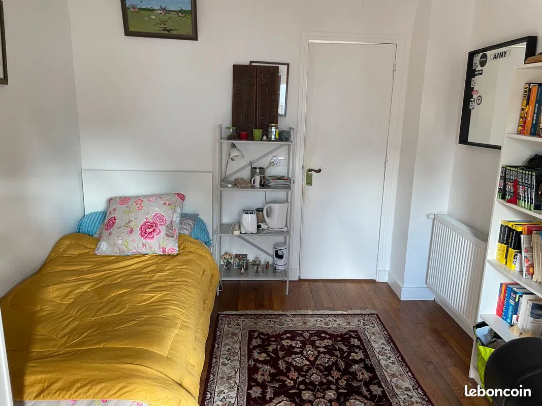 Room Rue Vital Foucher in Chaville