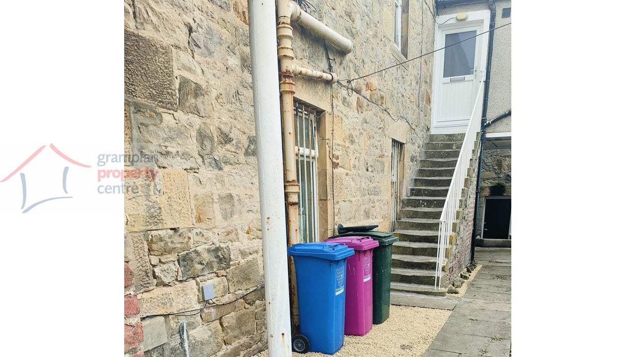 Flat Clifton Road in Lossiemouth