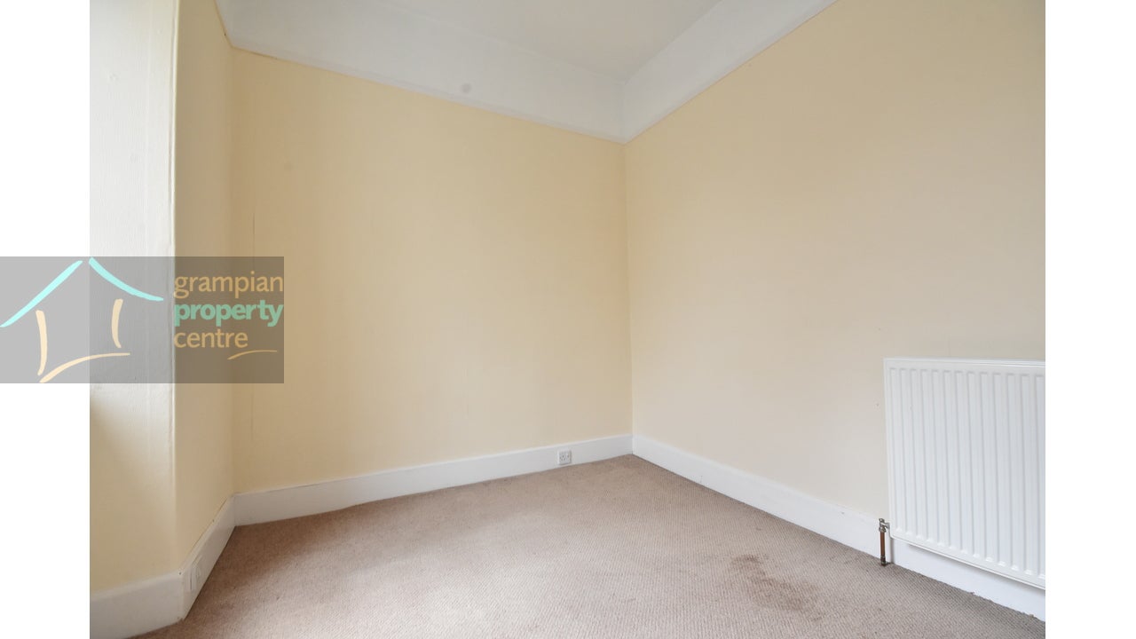 Flat Clifton Road in Lossiemouth