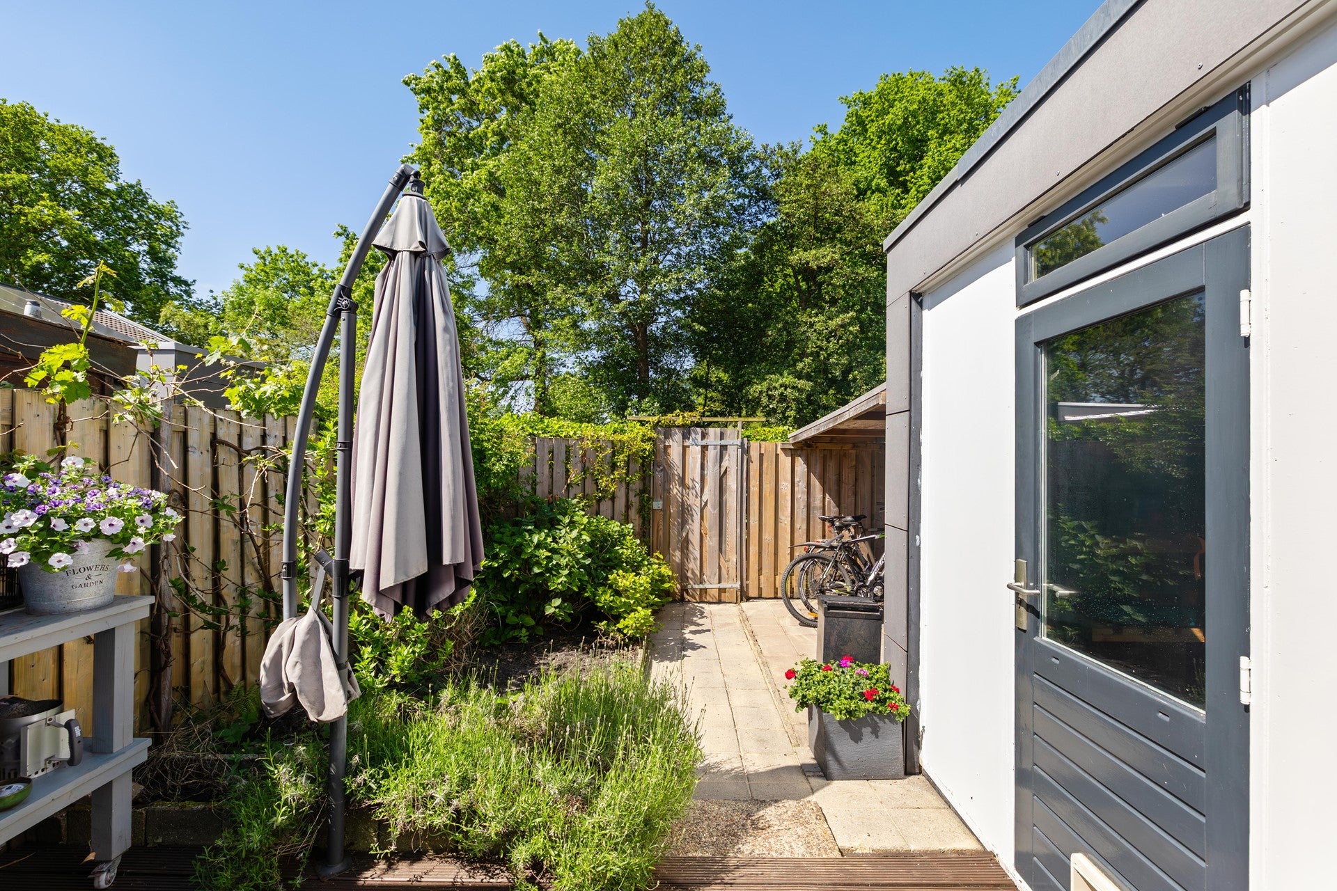 Tussenwoning te koop: Willem Dreeslaan 5, Marum