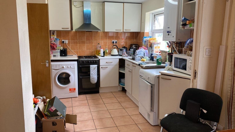 Room Vincent Drive in Birmingham