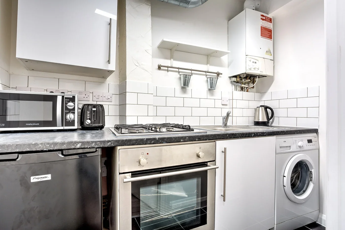 Room Newington Butts in Greater London