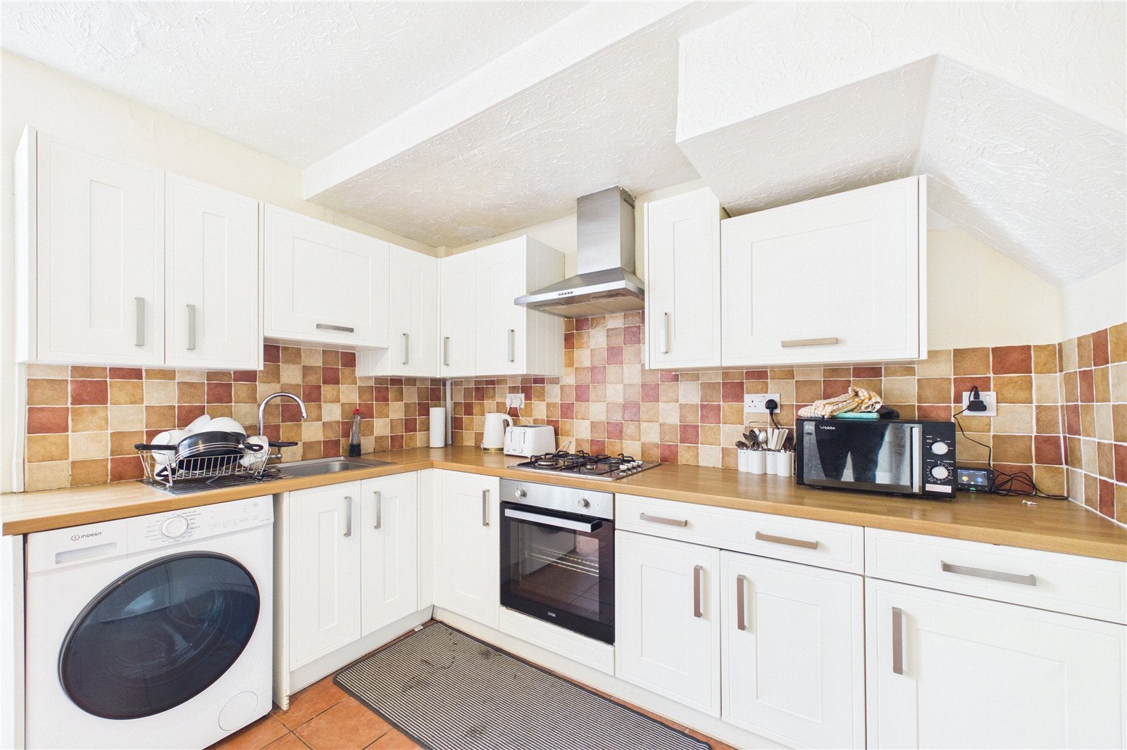 House Thirlmere Avenue in Reading