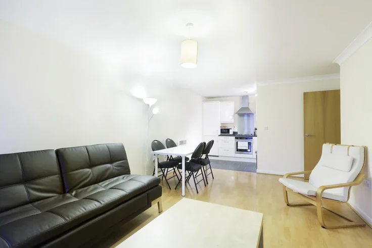Flat Lawn Lane in Dacorum