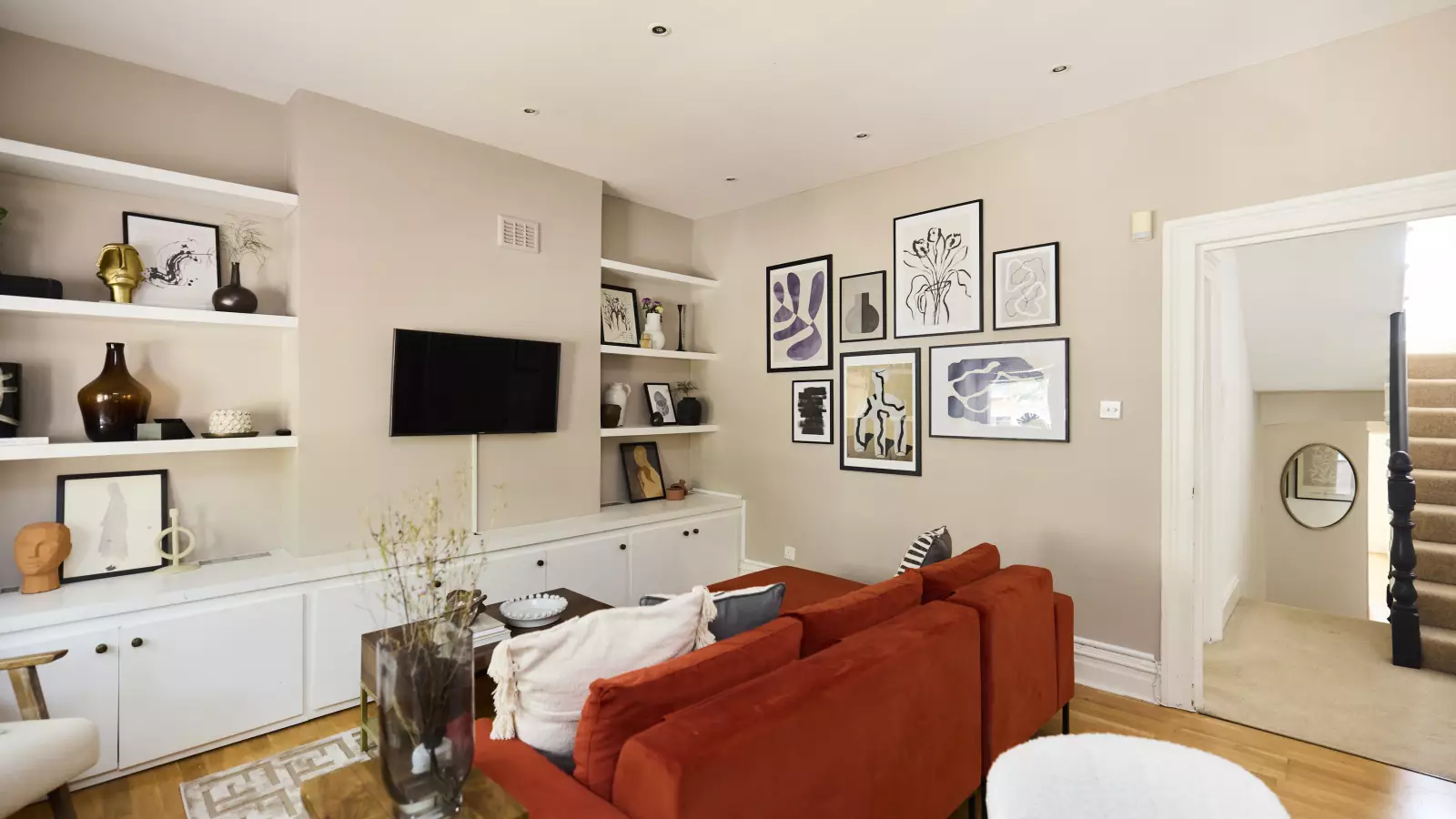 Flat Waterlow Road in Greater London