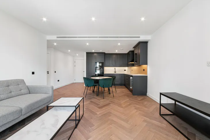 Flat Merino Gardens in Greater London