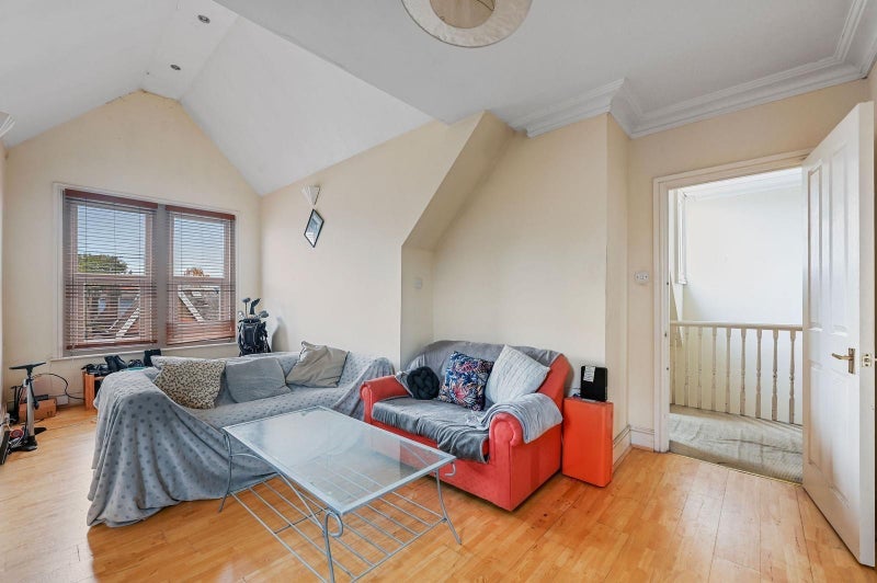 Room Creffield Road in Greater London