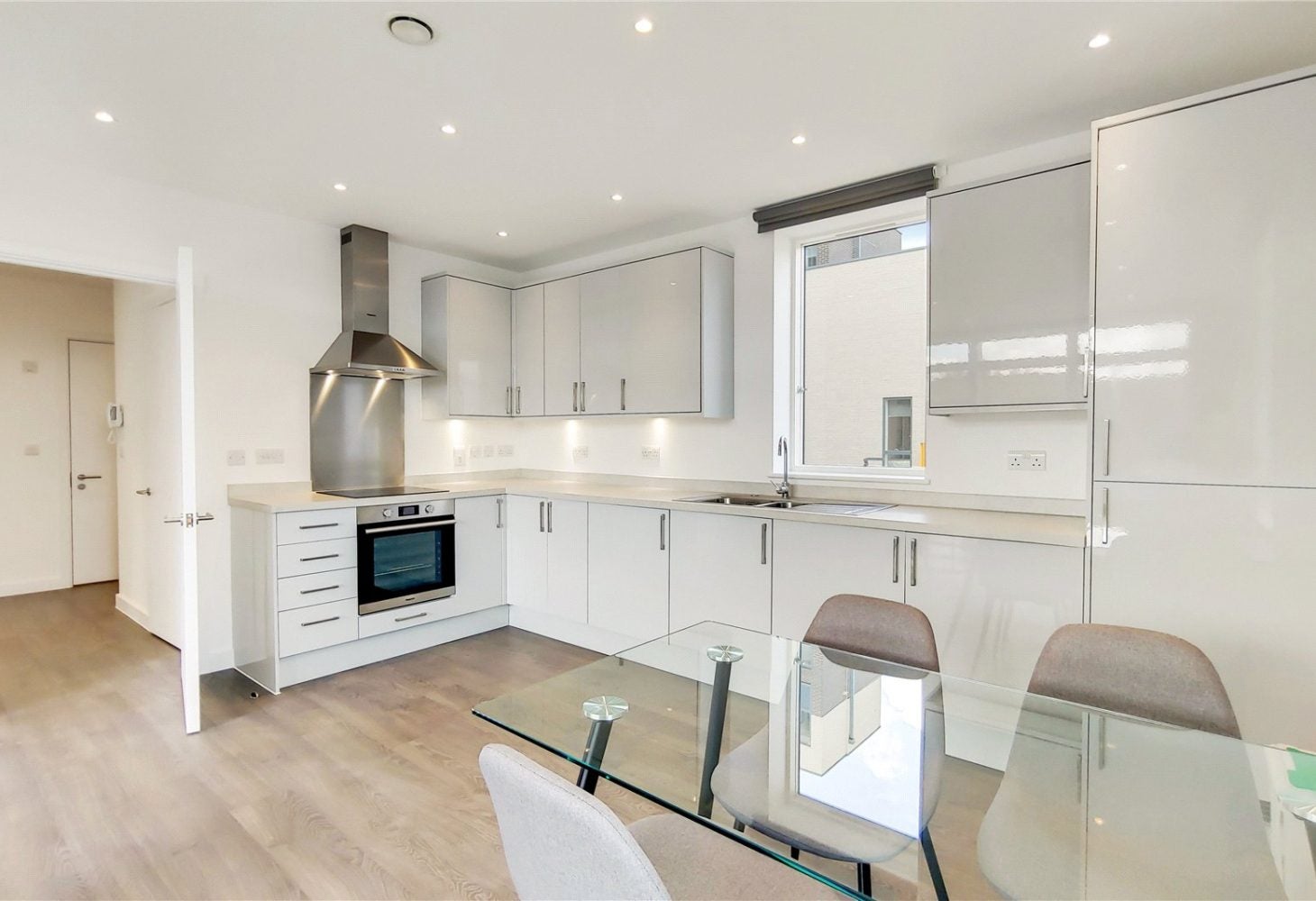 Flat Purley Way in Greater London