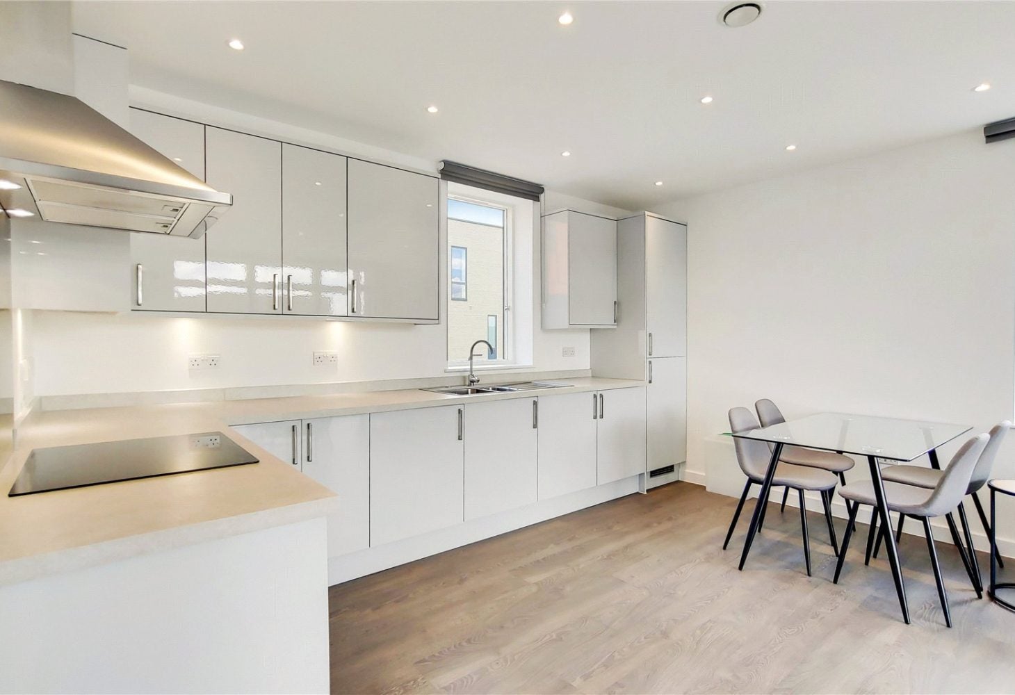 Flat Purley Way in Greater London