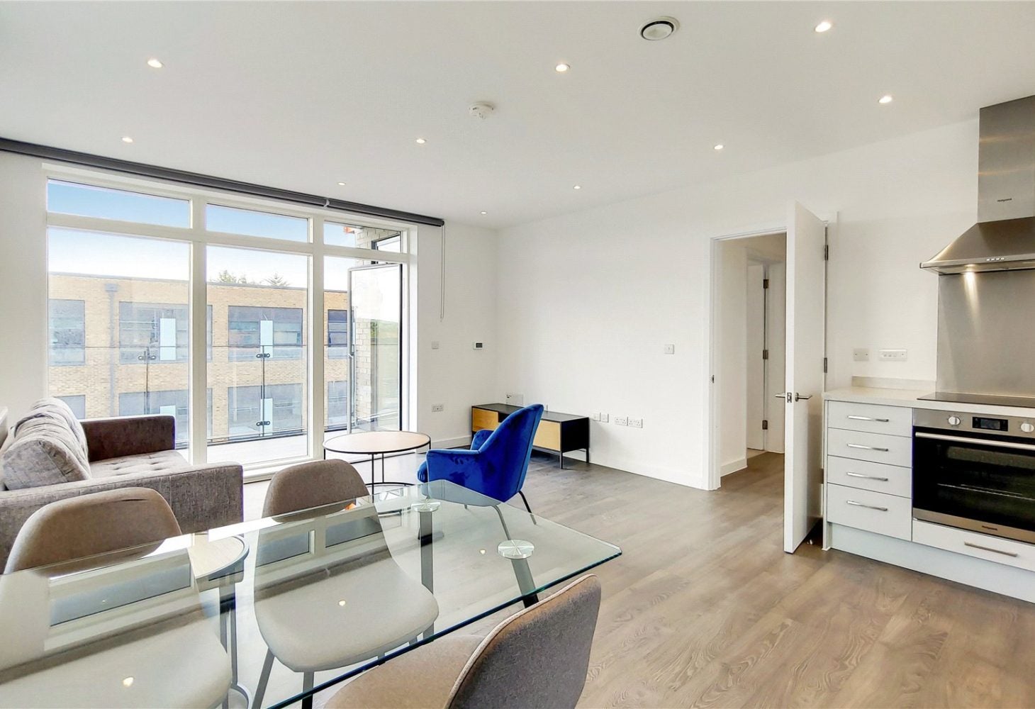 Flat Purley Way in Greater London