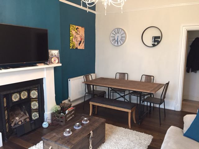Room Montgomery Street in City of Edinburgh