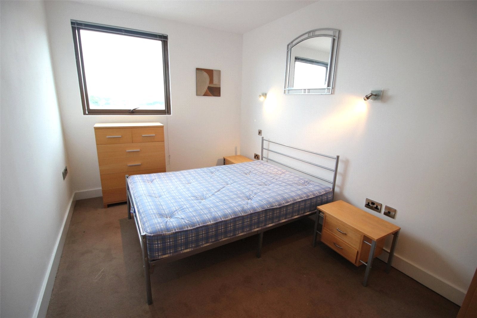 Flat Isaac Way in Manchester