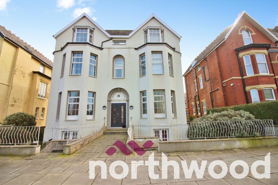 Flat Knowsley Road in Southport