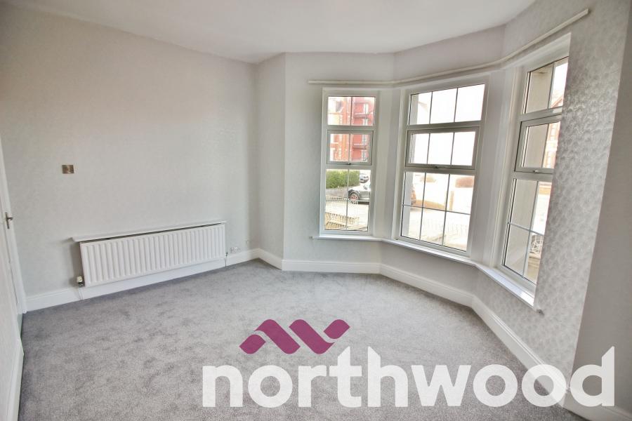 Flat Knowsley Road in Southport