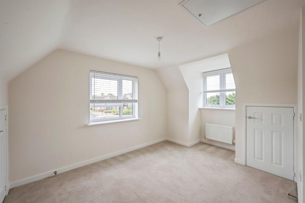 House Sandpiper Drive in Doncaster