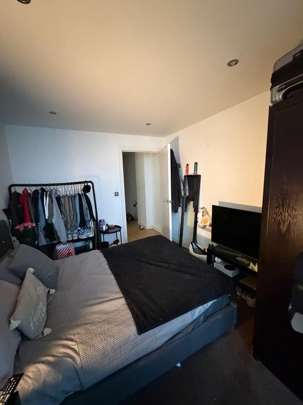 Room Commercial Street in Manchester