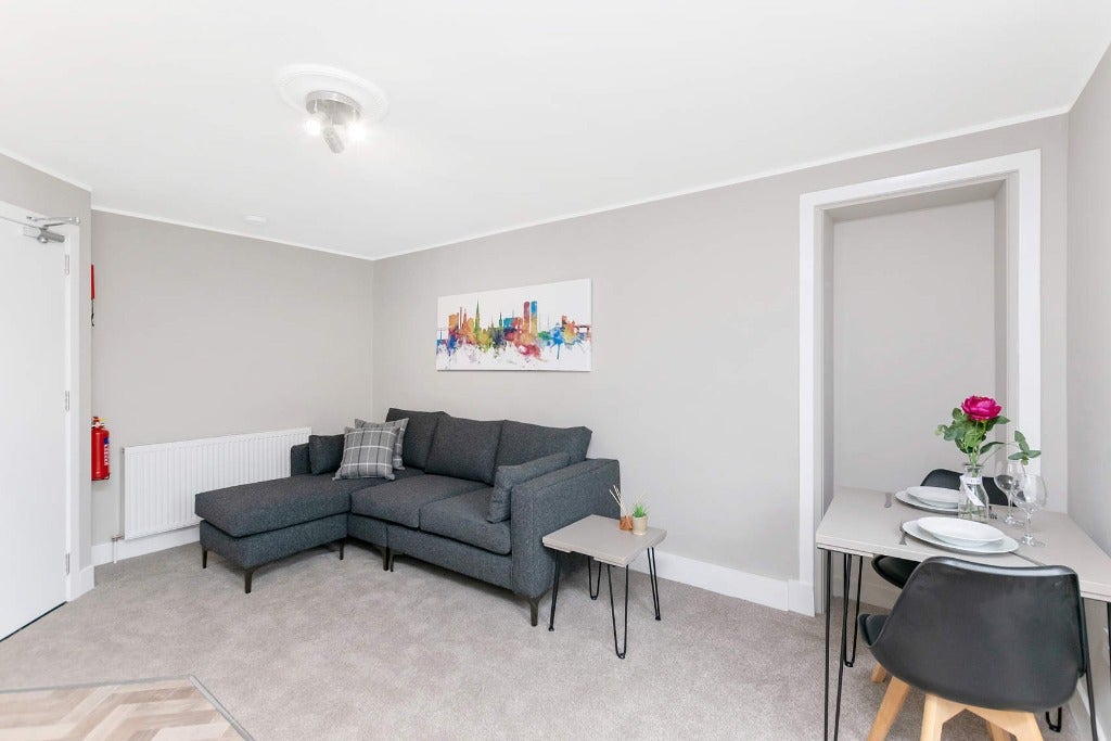 Flat Baldovan Terrace in Dundee