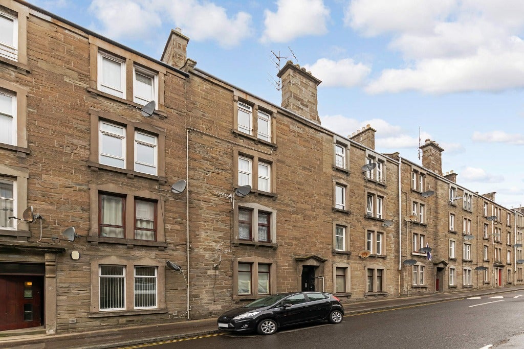 Flat Baldovan Terrace in Dundee