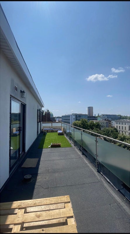 Room Mare Street in Greater London