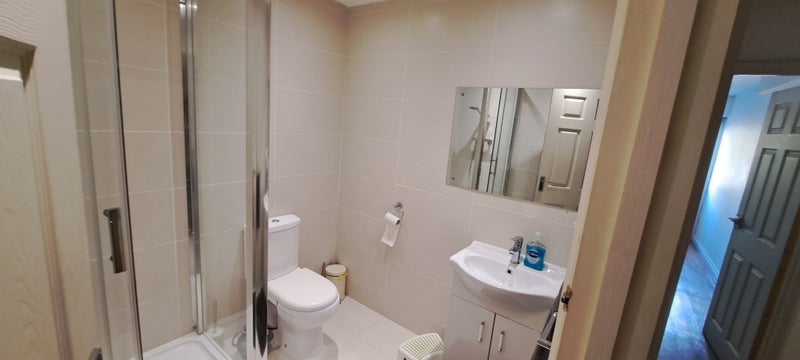 Room Heacham Drive in Leicester