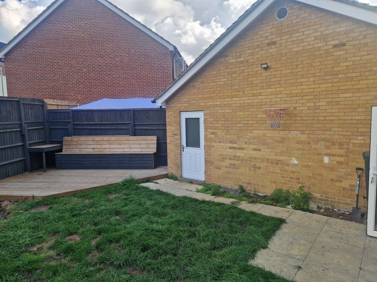 House Colburn Way in Grays