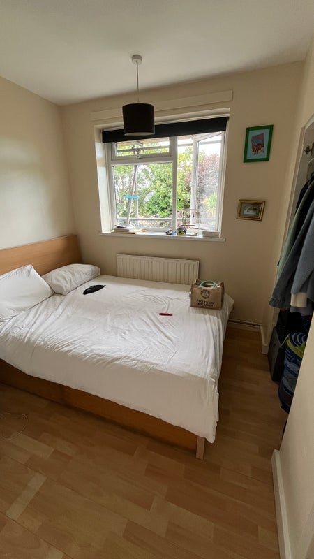 Room Endlesham Road in Greater London