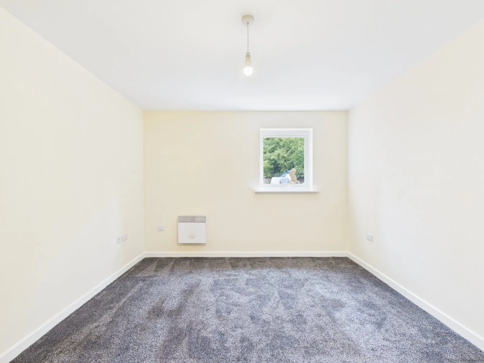 Flat Balmoral Way in Birmingham