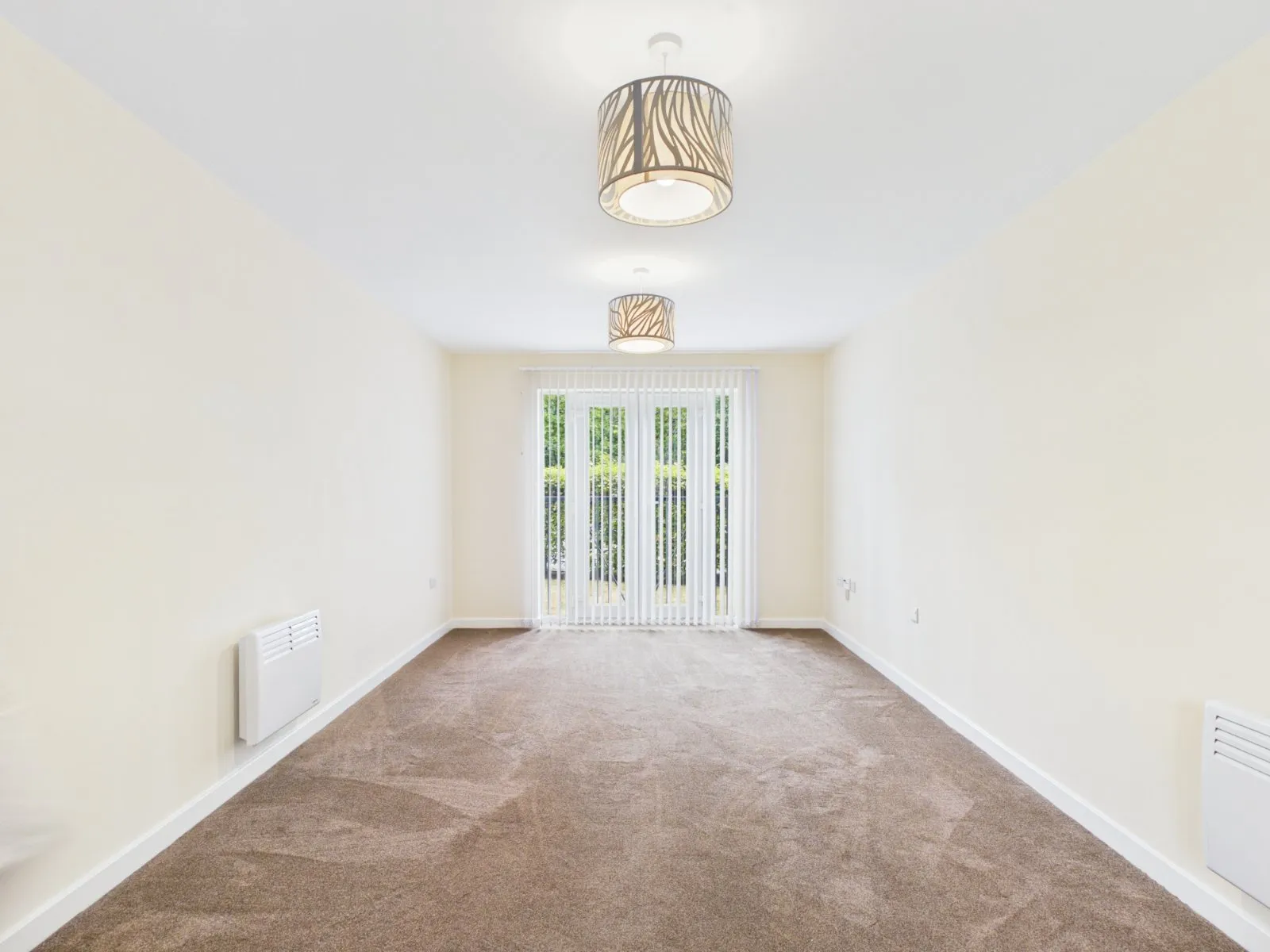 Flat Balmoral Way in Birmingham