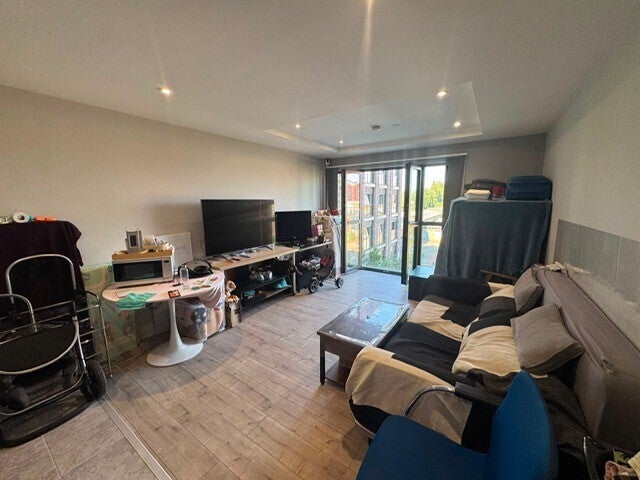 Flat Bowmars Lane in Leicester