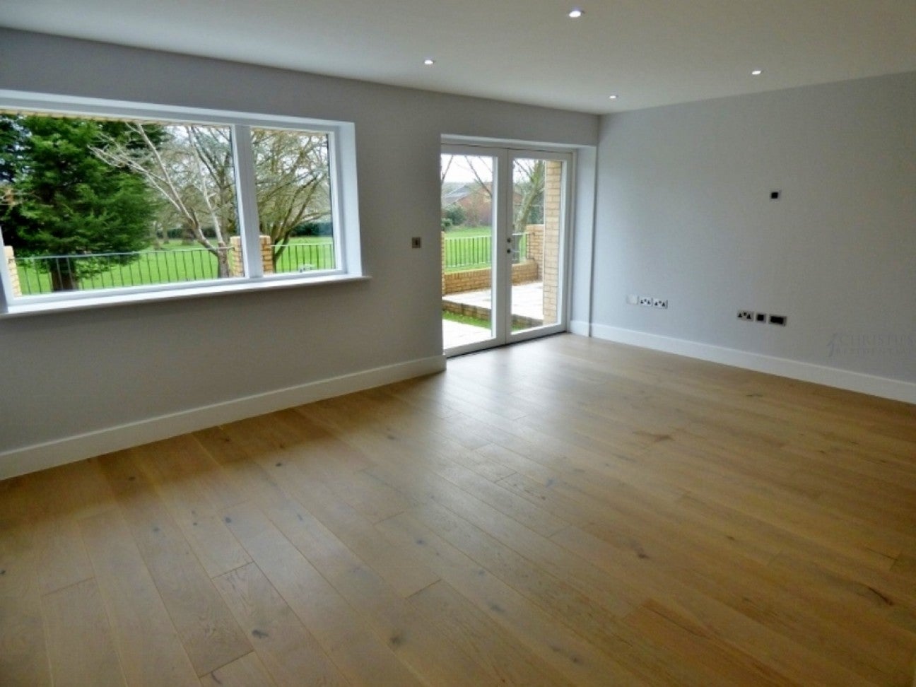 Flat Court Lane in Epsom and Ewell