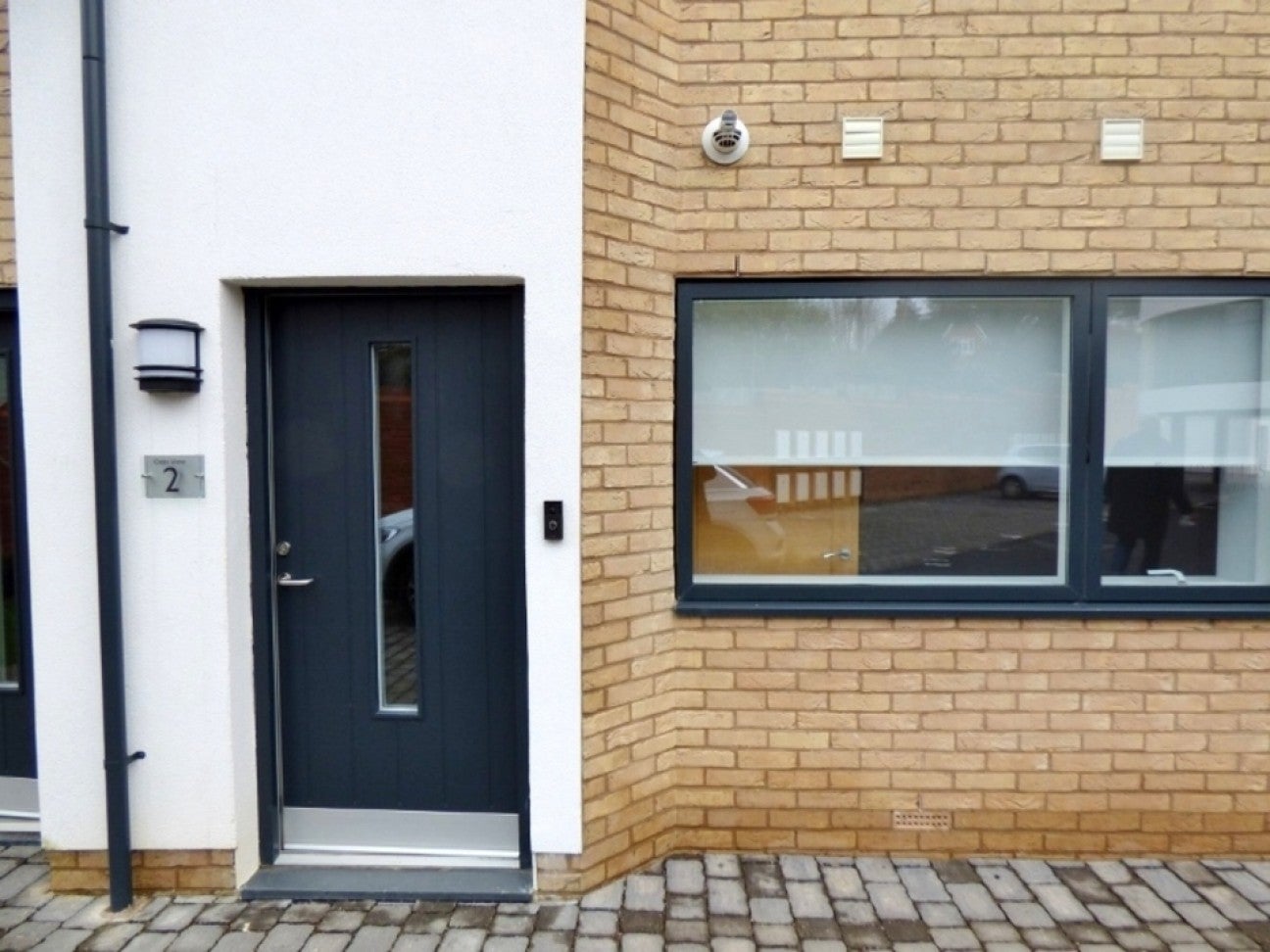 Flat Court Lane in Epsom and Ewell