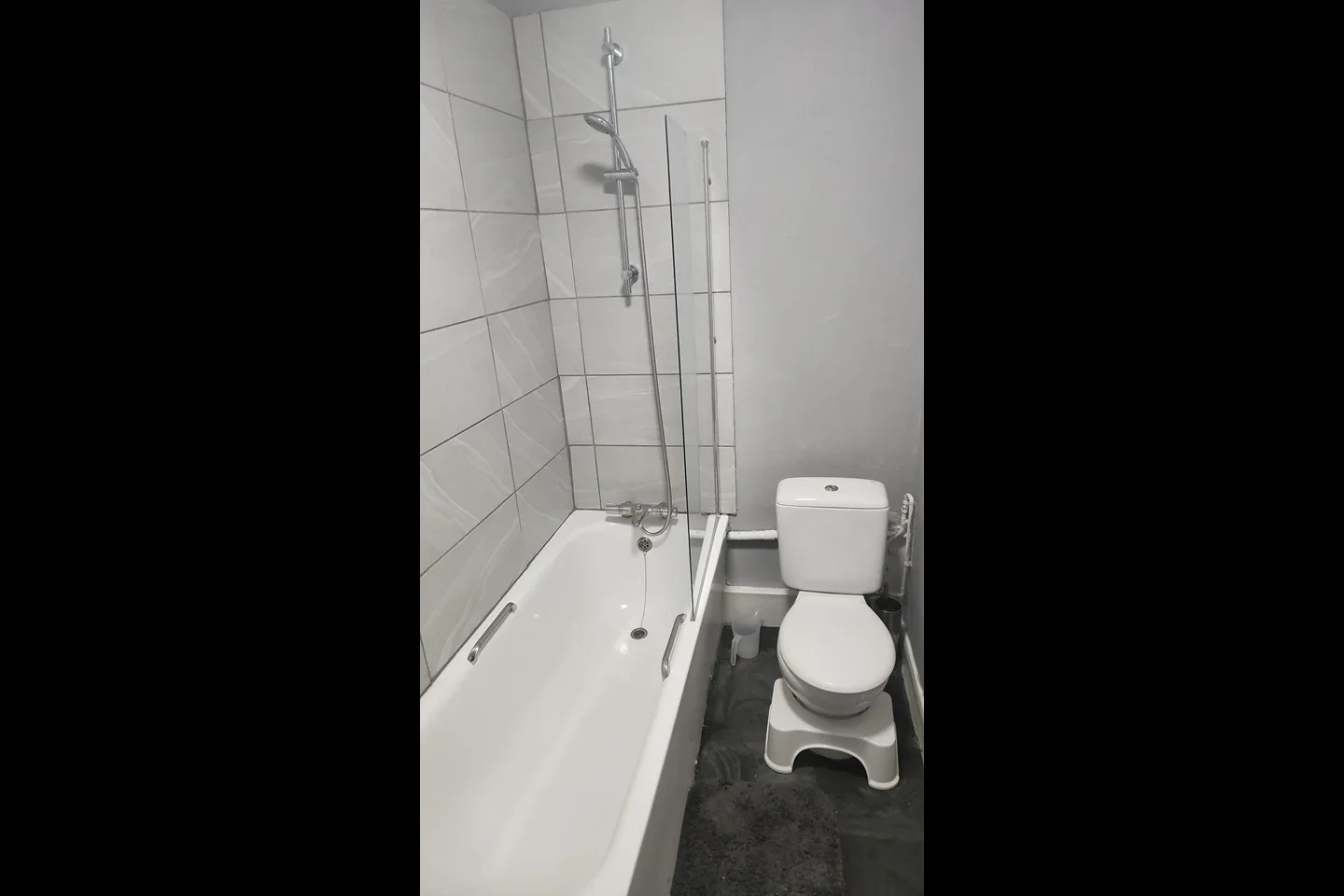 Room Lancaster Road in Greater London