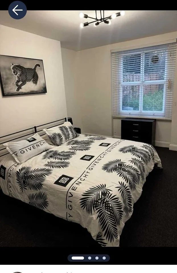 Room Lancaster Road in Greater London