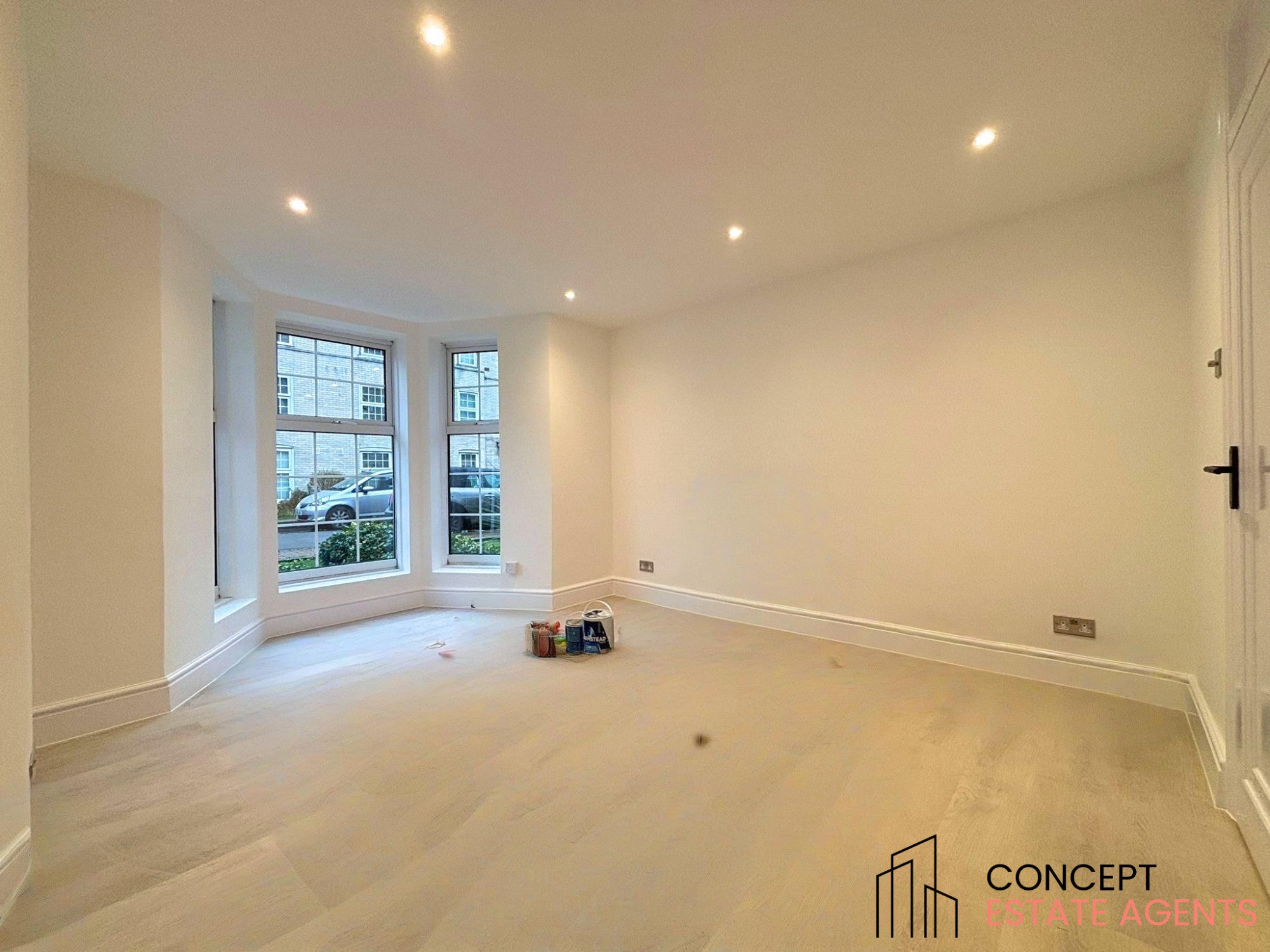 Flat West Barnes Lane in Greater London