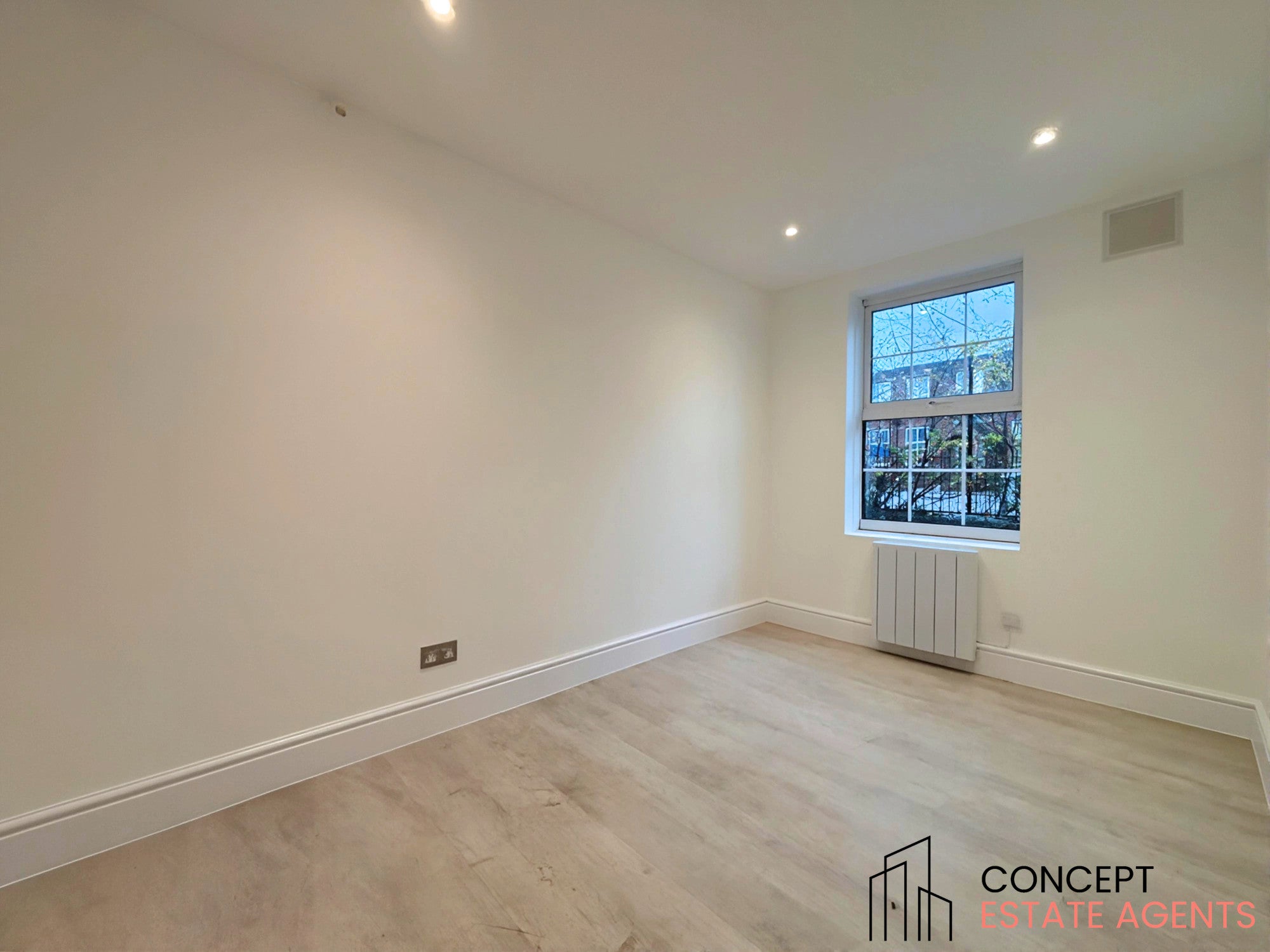 Flat West Barnes Lane in Greater London
