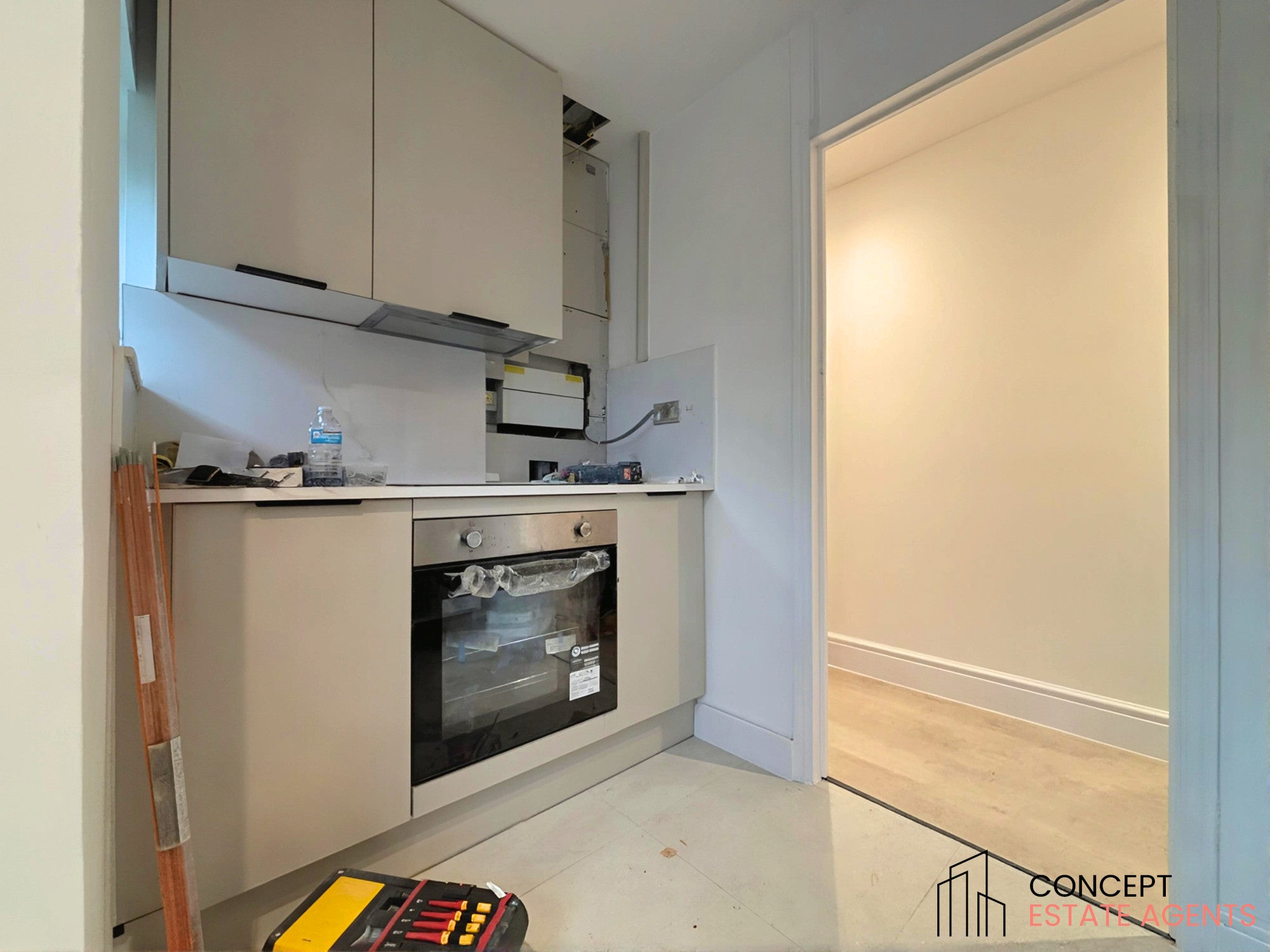 Flat West Barnes Lane in Greater London