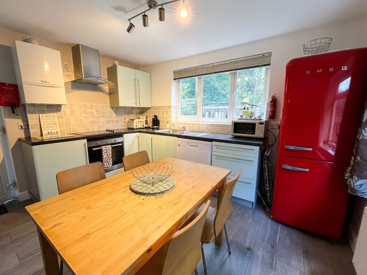 Flat Polean Lane in Looe