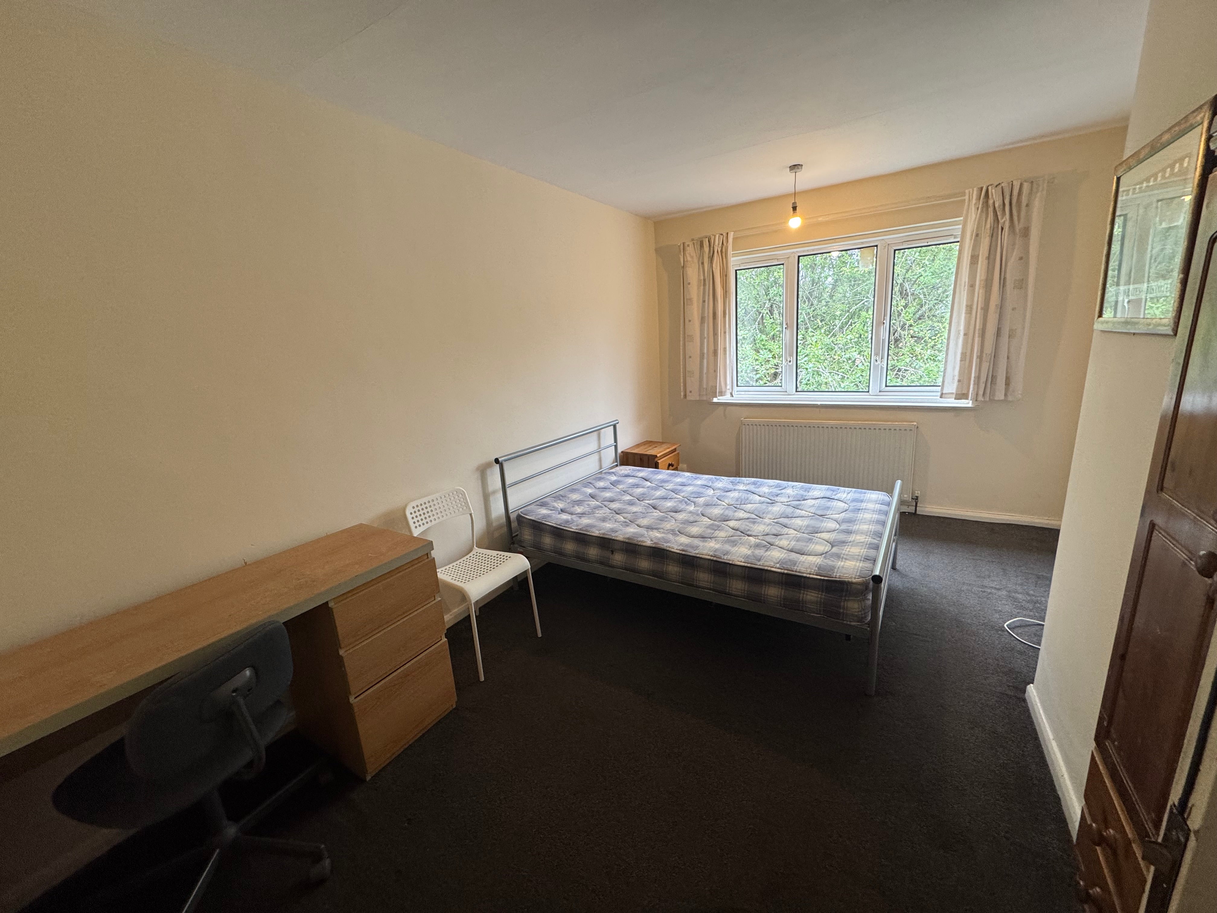 Flat Fladbury Place in Birmingham