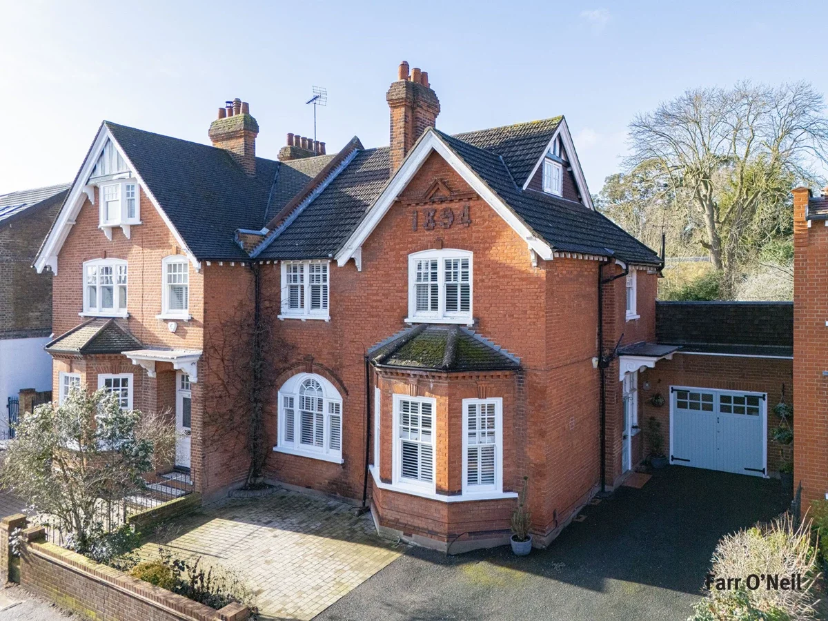 House Queen's Road in Epping Forest
