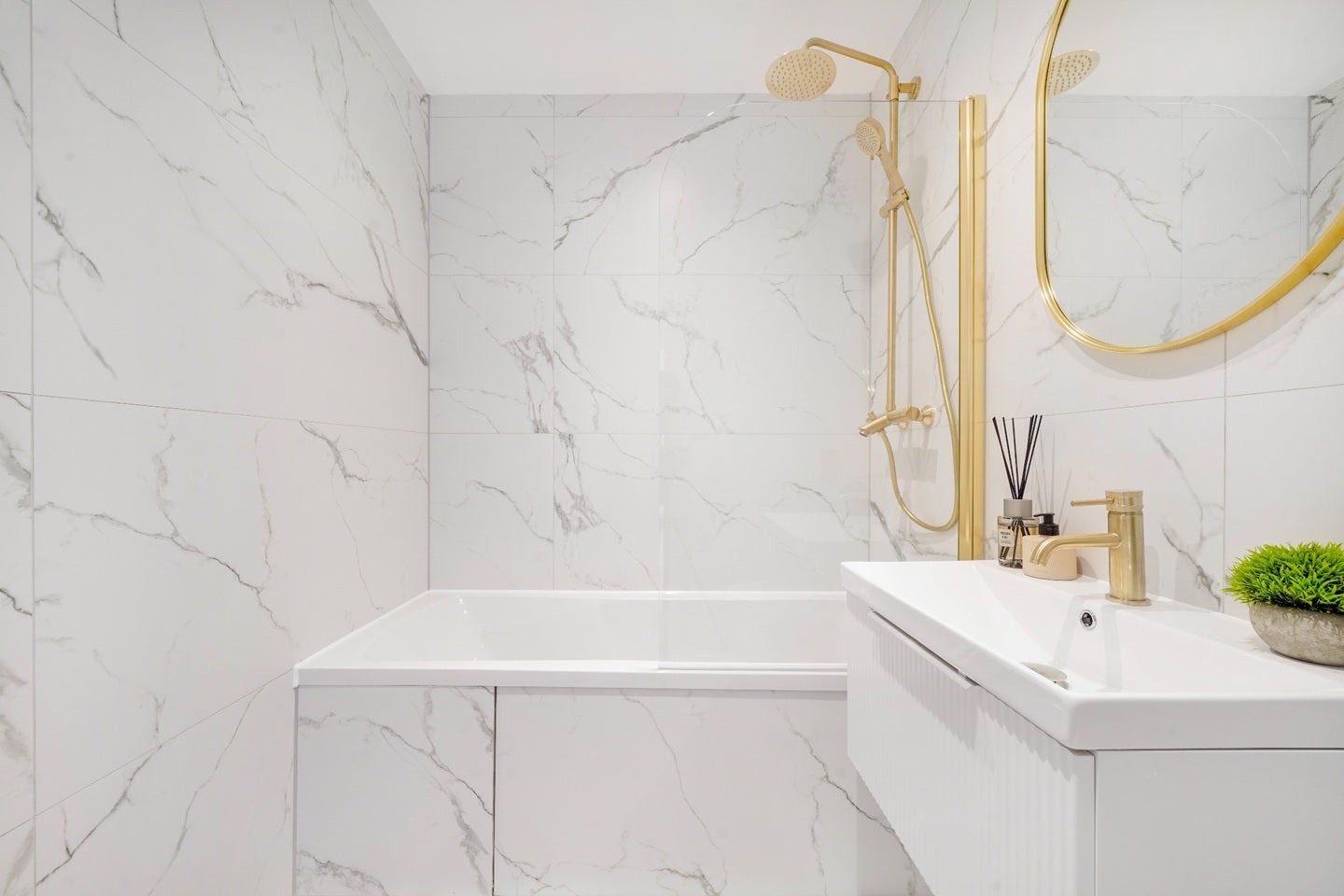 Flat Gracefield Gardens in Greater London