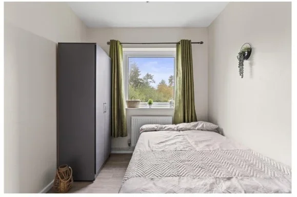 Room Herga Court in Watford