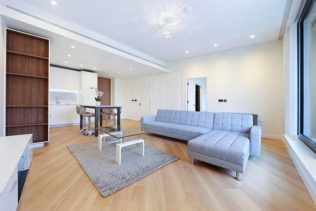 Flat Wood Lane in Greater London