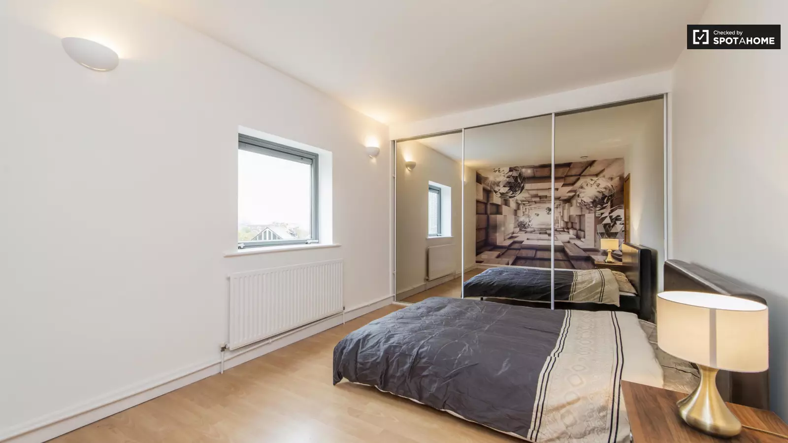 Flat Selsdon Way in Greater London