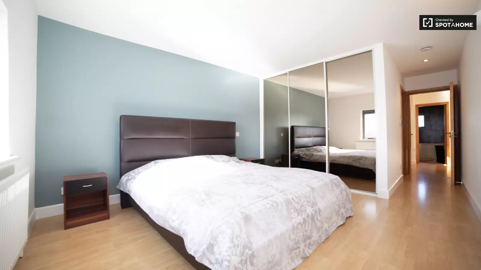 Flat Selsdon Way in Greater London