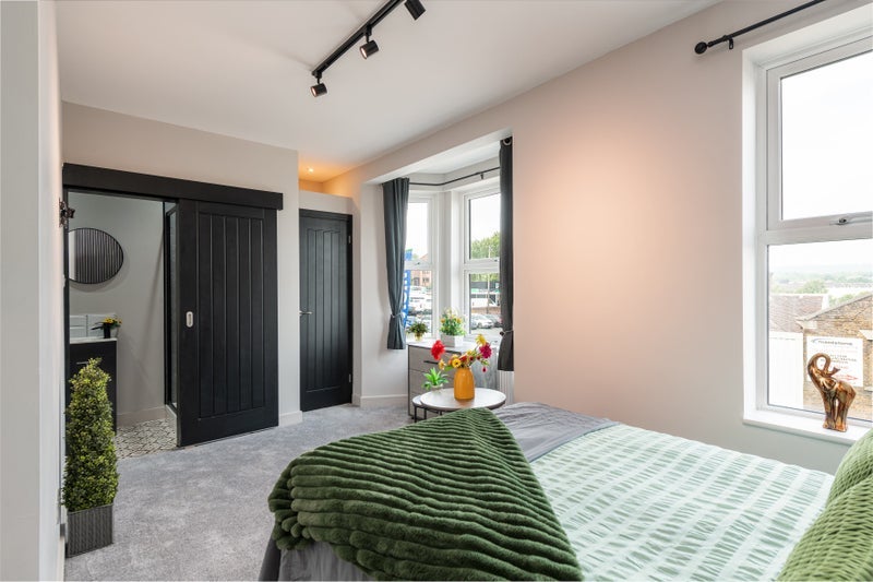 Room London Road in Maidstone