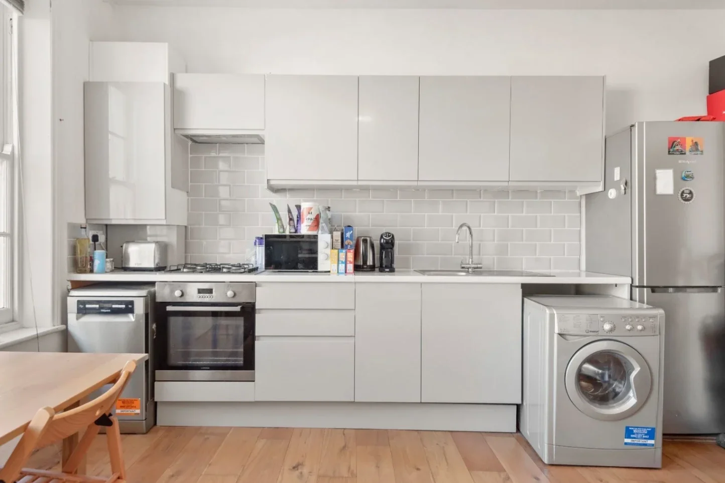 Flat Murray Street in Greater London