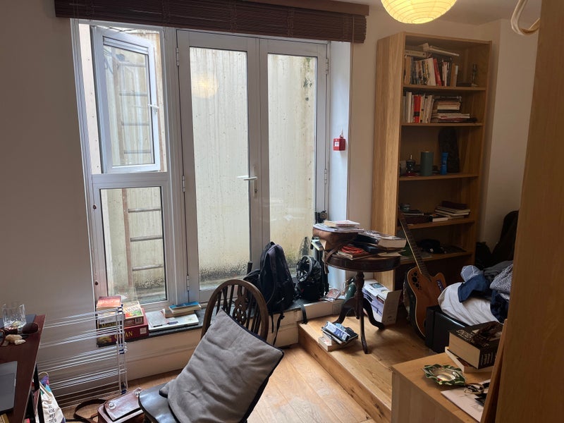 Room High Street in Greater London
