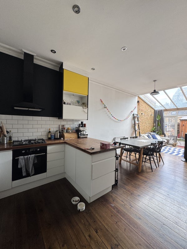 Room Moray Road in Greater London