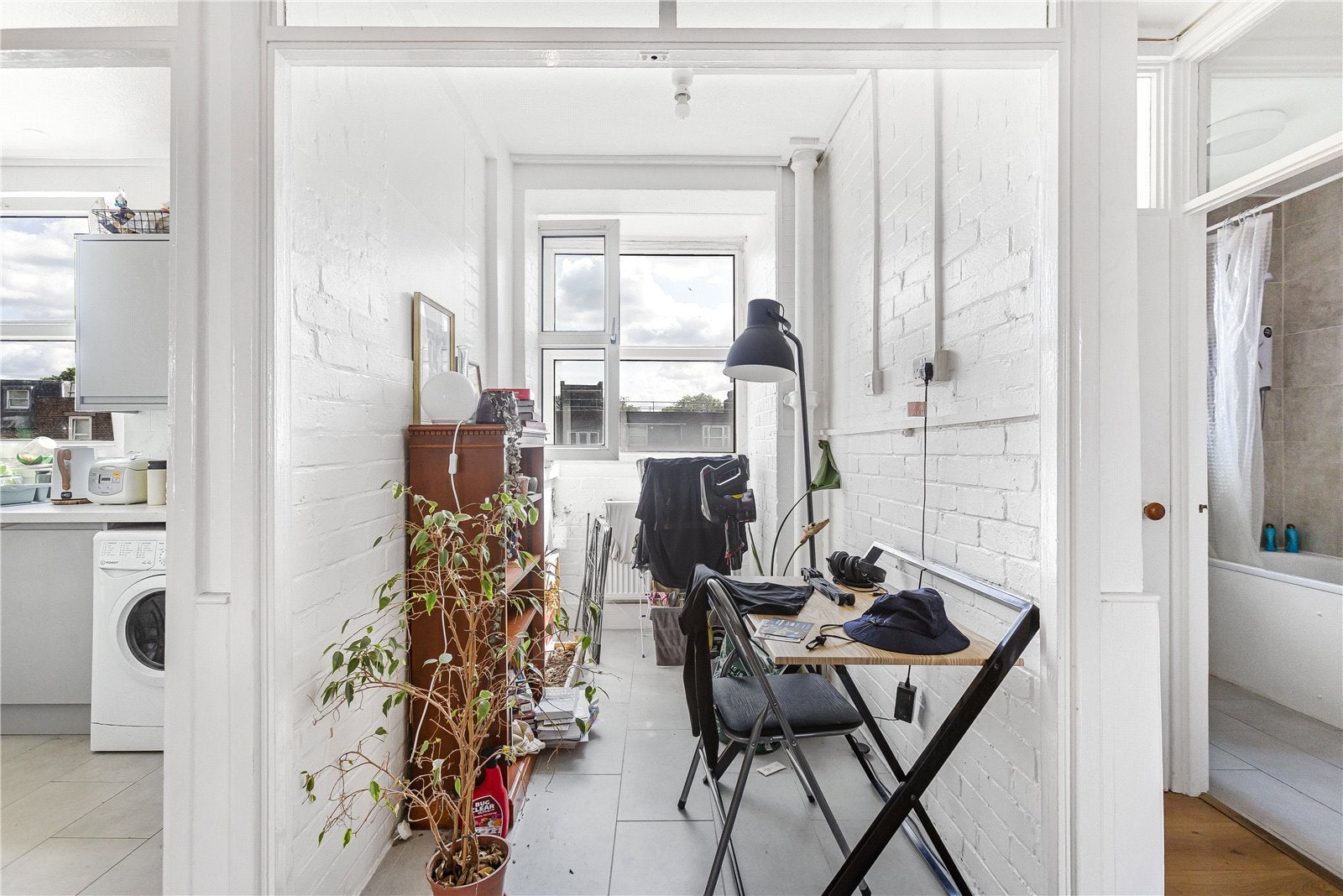 Flat Mapledene Estate in Greater London